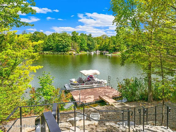 3rd image of 10 Classic Court,  Lot B 11