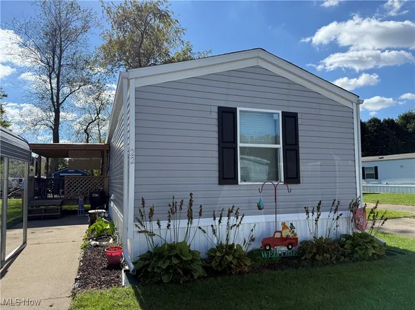 22 Edgewood Dr #22, Warsaw, OH 43844