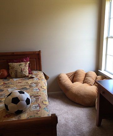 2nd image of 915 Bayou Vista Dr