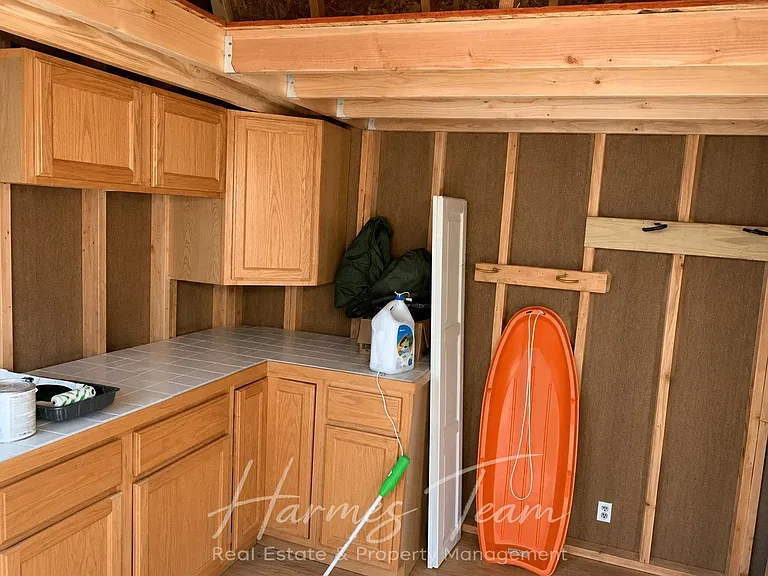 5960 Grapevine Dr — Photo 47