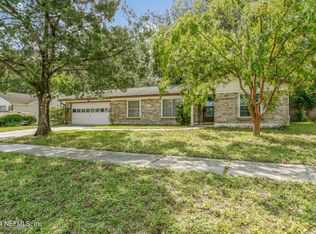 8680 Hammondwood Rd N, Jacksonville, FL 32221