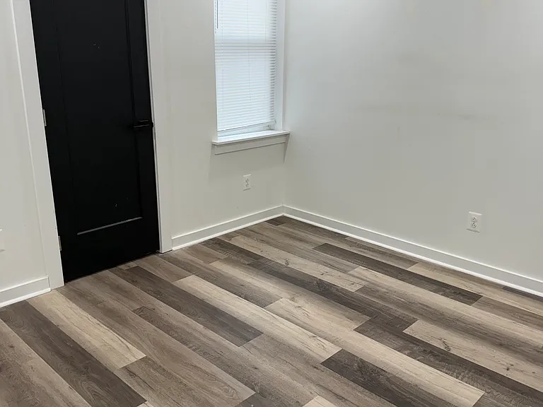 5942 Warrington Ave — Photo 11