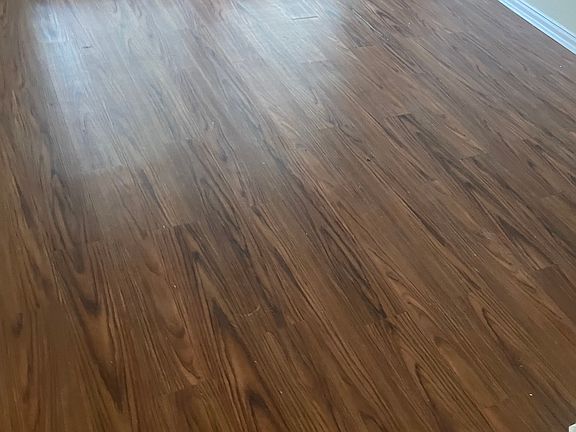 4th image of 1110 Sheppard Ln
