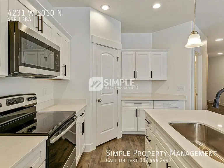 4231 W 2010 N — Photo 6
