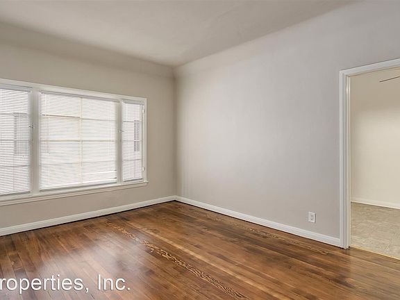 4th image of 437 N Oakhurst Dr APT 204