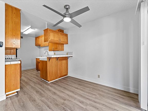 4th image of 17424 Burbank Blvd #111