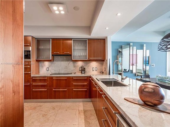 3rd image of 1331 Brickell Bay Dr APT 3709