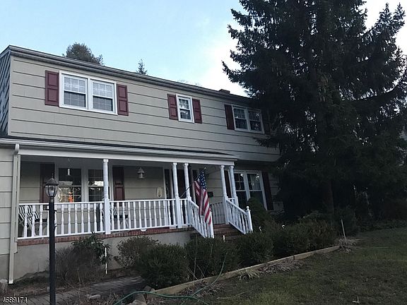2nd image of 7 Dawn Ct