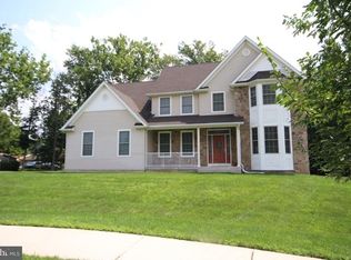 3 Rose Everett Ct, Hamilton, NJ 08690