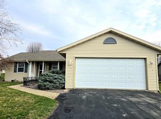 4295 Kingsford Dr, Janesville, WI 53546
