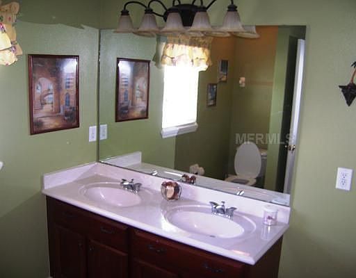 4th image of 271 Clydesdale Cir