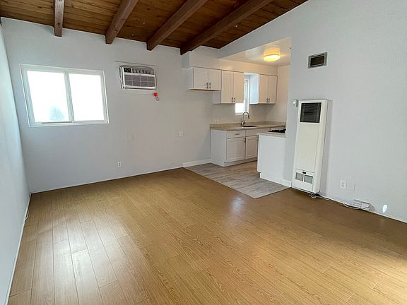 4th image of 2611 W Wyoming Ave #C