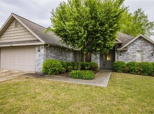 1706 W Kelley Dr, Rogers, AR 72756