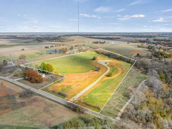 East Dr #1700, Lawrence, KS 66046