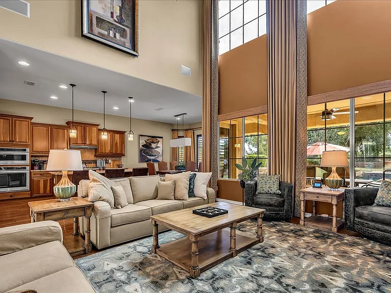 3355 E Indigo St — Photo 36