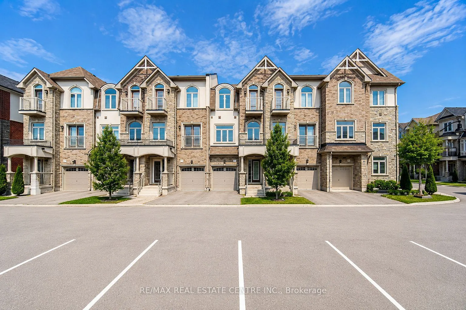 3 bed, $3,100 — Photo 2