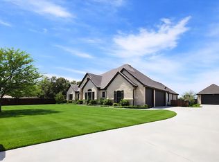 2000 Adams Ln S, Azle, TX 76020