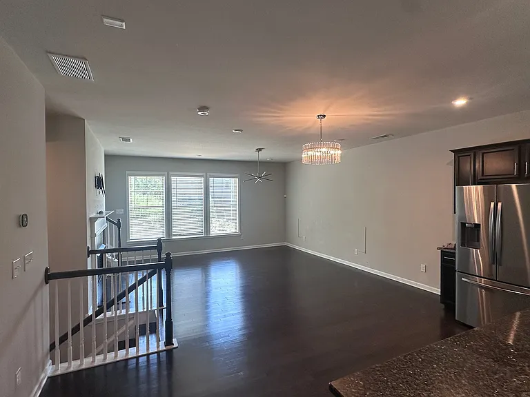 5098 Akbar Chase — Photo 24
