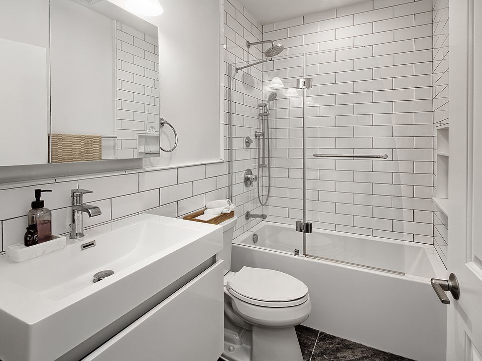 2nd image of 522 Gregory Ave APT B409
