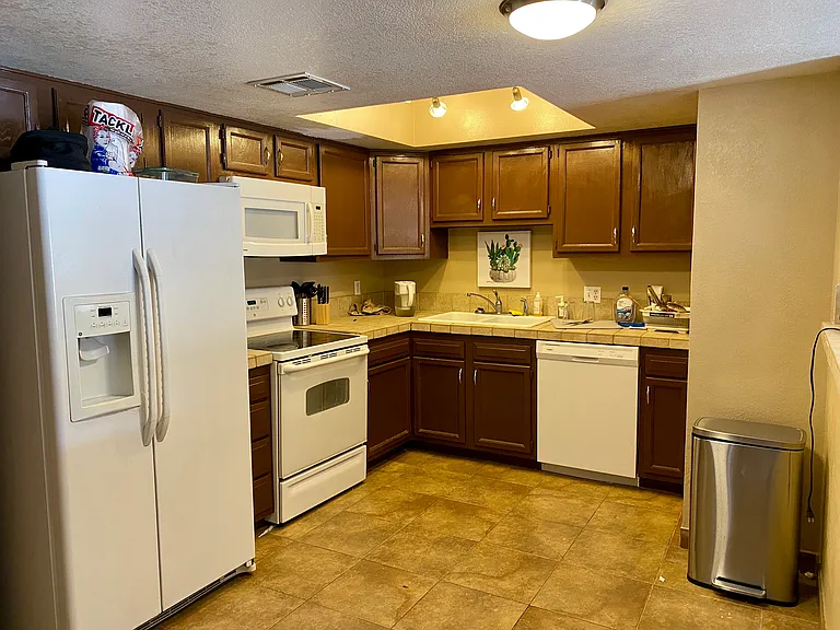 850 S River Dr #2 — Photo 15