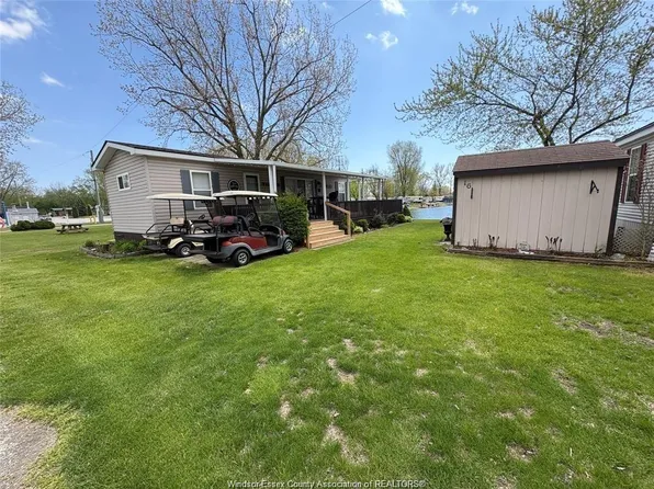 16 Mulberry Cres, Kingsville, ON N9Y 0B8