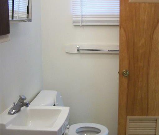 4th image of 10798 Forest St APT 7