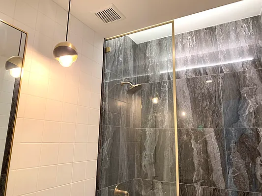 Rented by Tapiro Realty | media 28