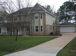 6107 Deer Run Dr, Angleton, TX 77515