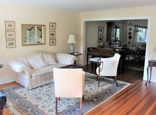 152 Pondfield Rd, Bronxville, NY 10708