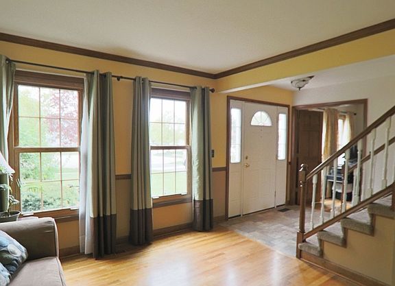2nd image of 788 Bayberry Dr