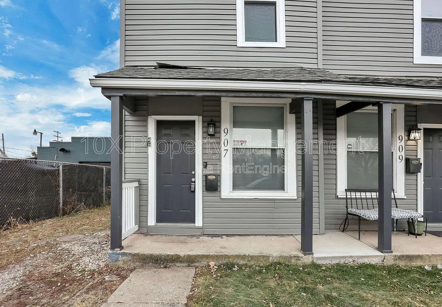 2 bed, 1.0 bath, 963 sqft, $1,110 — Photo 4