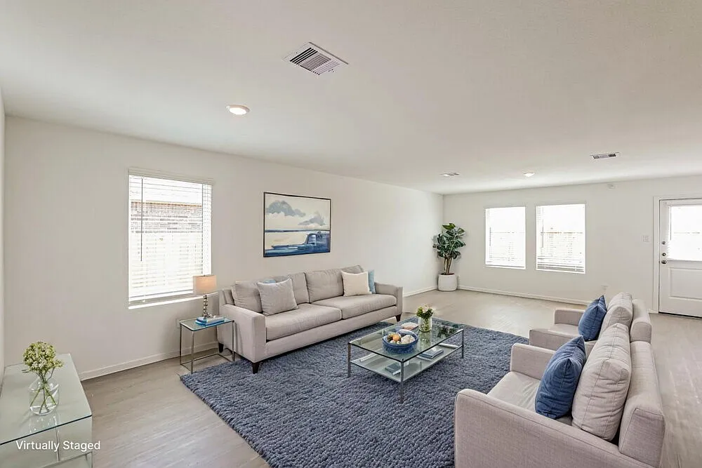 4 bed, 2.0 bath, 1635 sqft, $1,960 — Photo 4