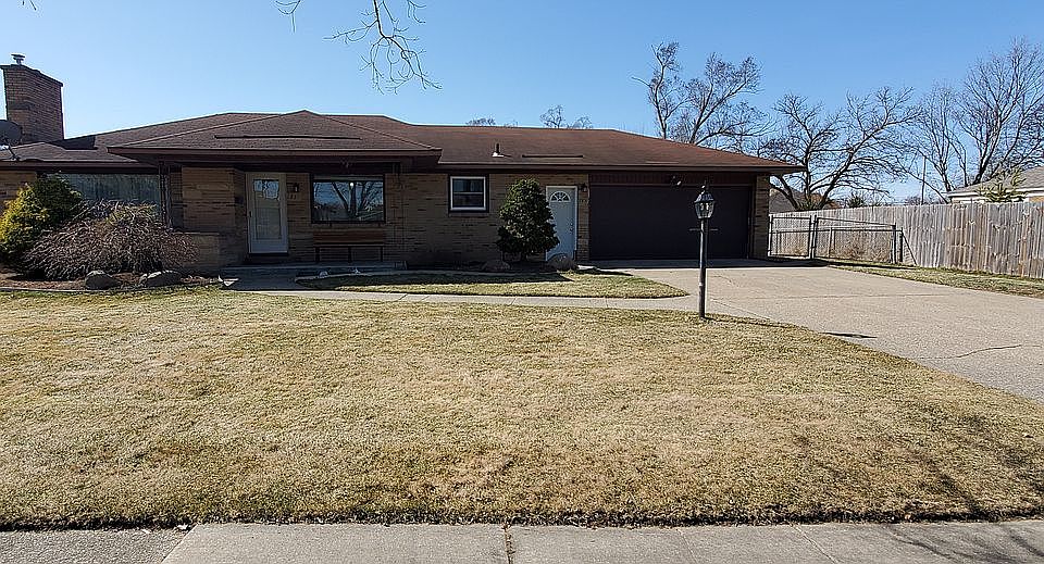 1st image of 2831 Meyer Ave SW