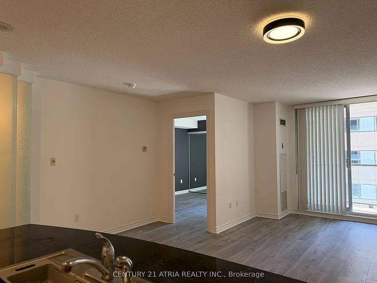 801 Bay St #602 — Photo 6
