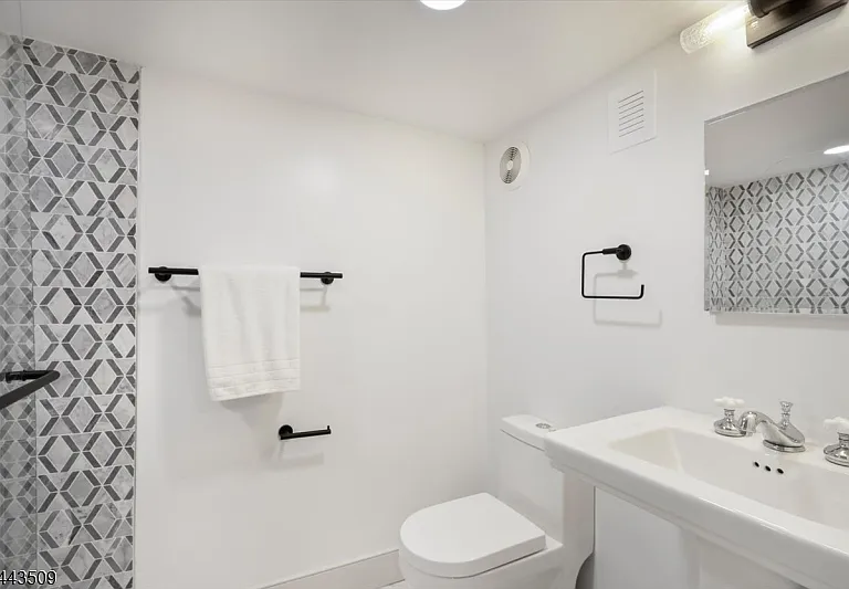 58 Ridgeway Ave — Photo 21