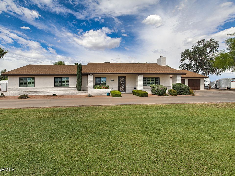 1st image of 11144 E Victoria St