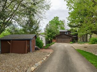151 Spruce Dr NW, North Canton, OH 44720
