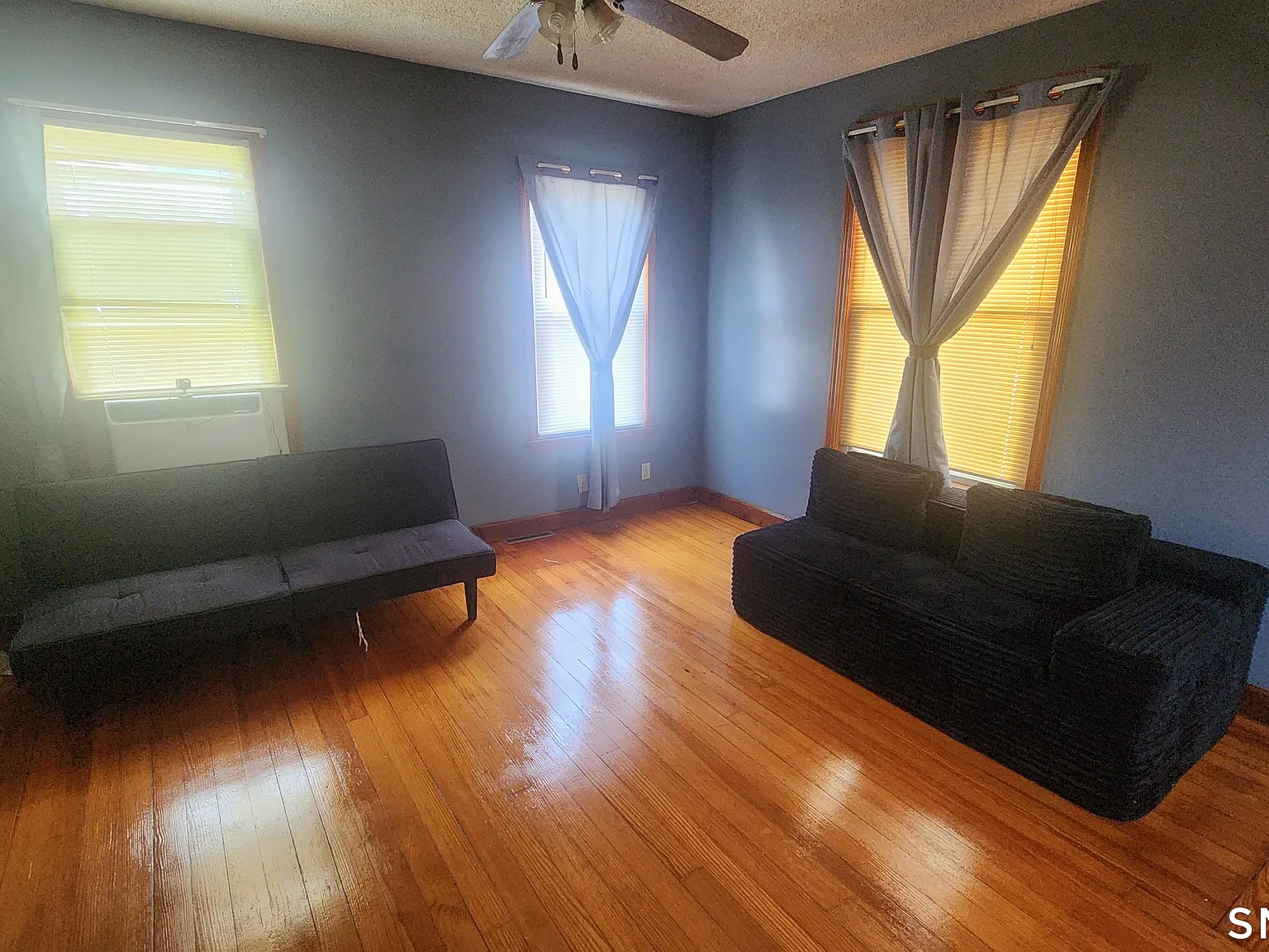 4 bed, 1.5 bath, 1848 sqft, $2,600 — Photo 3