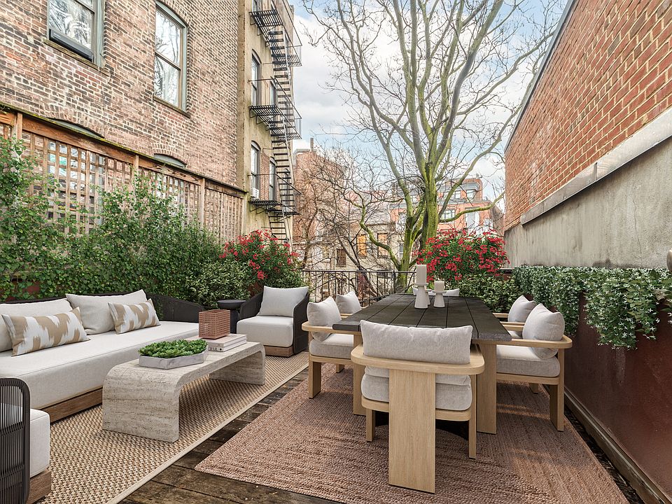 1st image of 555 Hudson St #1