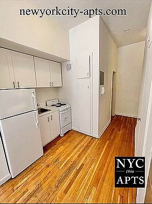 4th image of 1450 2nd Ave APT 2B