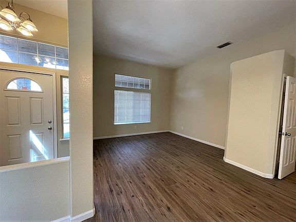 3rd image of 3752 Lady Jane Ln