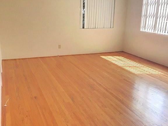 4th image of 500 E Cypress Ave