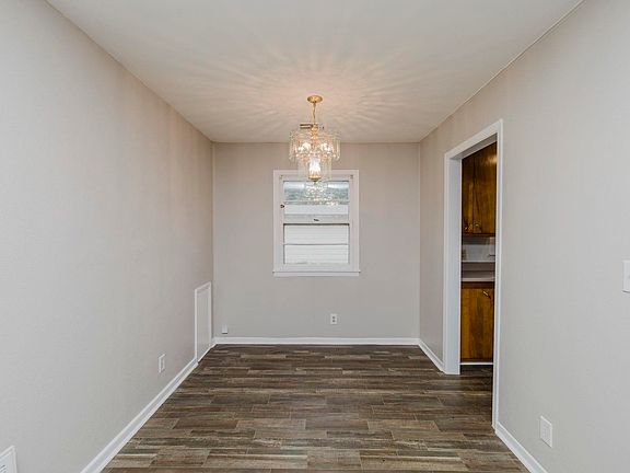 4th image of 249 N Gow St