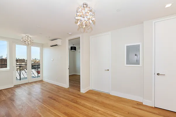 Rented by HCO NY | media 12