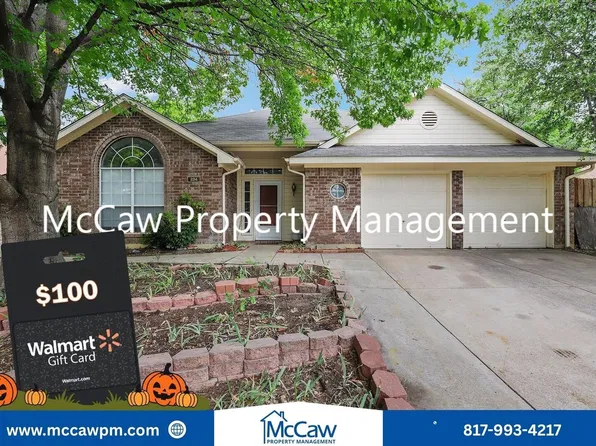 224 Brittany Dr, Euless, TX 76039