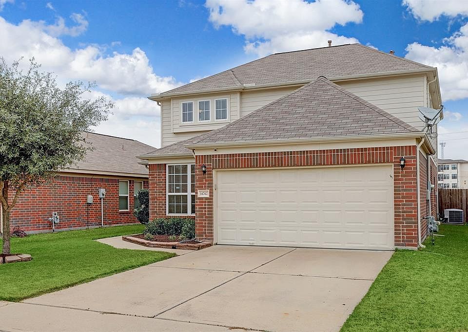 1st image of 14742 Fir Knoll Way