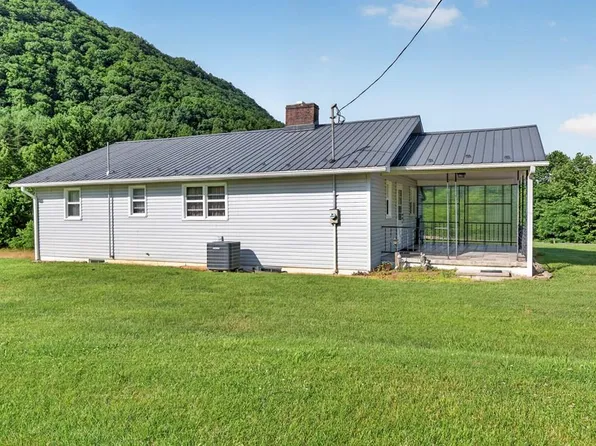 745 Veterans Rd, Broadford, VA 24316
