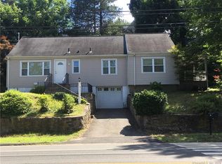 724 Howe Ave, Shelton, CT 06484