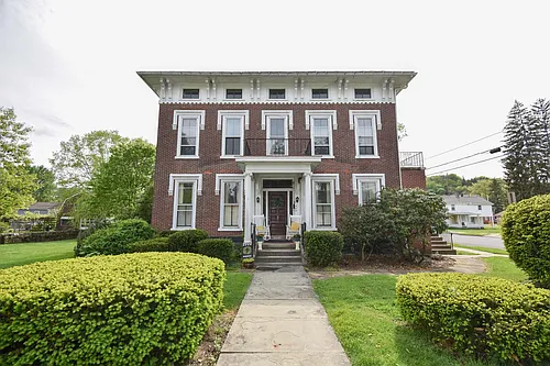 440-444 W Main St Photo 1