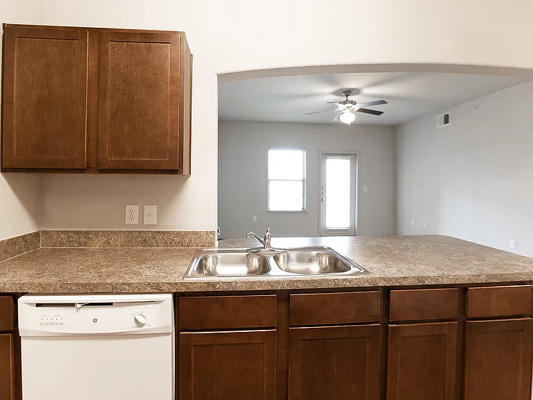 Freedom Hills Ranch Apartments — Photo 77